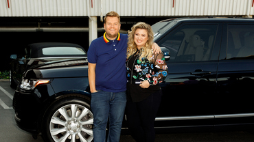 James Corden Schedules A Date Night For Kelly Clarkson In Carpool Karaoke 